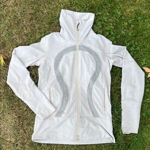 Lululemon in stride jacket- 6
